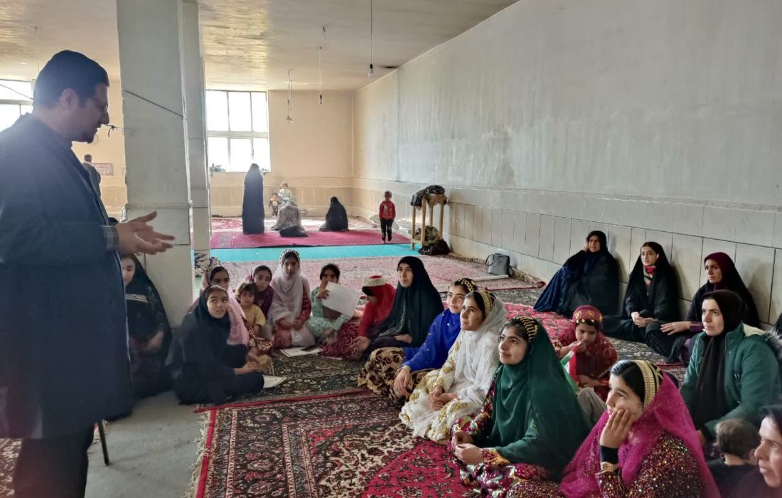 کارگاه آموزشی توانمندسازی زنان عشایر در مشاغل خانگی برگزار شد